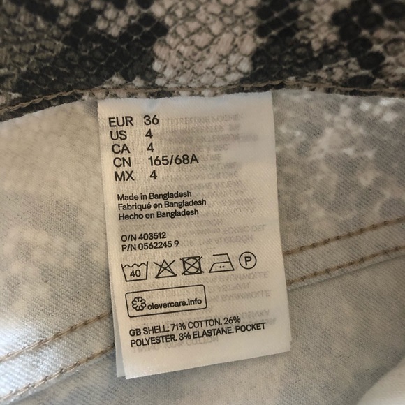 High Waisted Snake Print Jeans - Picture 6 of 7